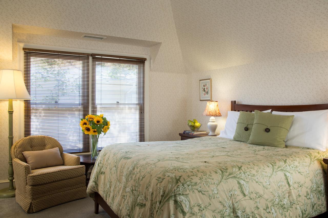 Cheshire Cat Inn & Cottages 圣巴巴拉 外观 照片